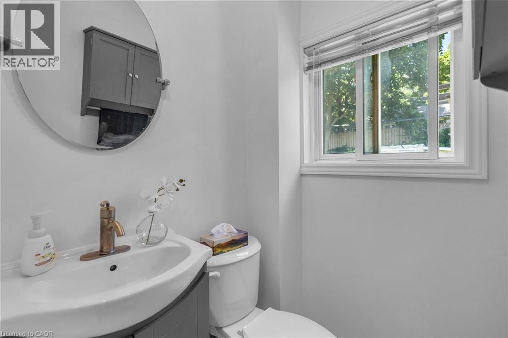 60 BERKLEY Road thumbnail 15