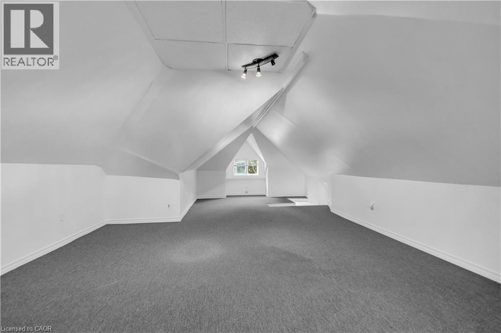 60 BERKLEY Road thumbnail 26