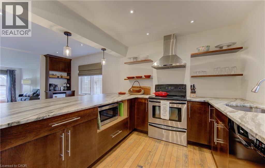 306 ROXTON Drive thumbnail 8