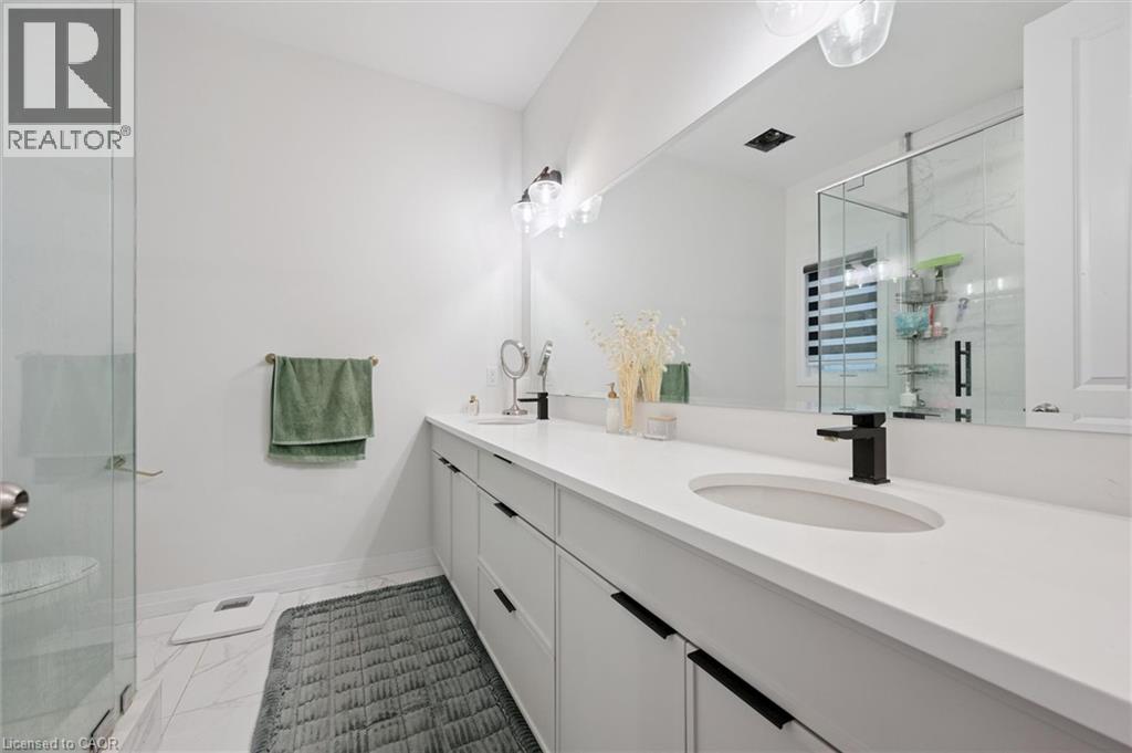 972 STONECLIFFE Walk Unit# 18 thumbnail 23