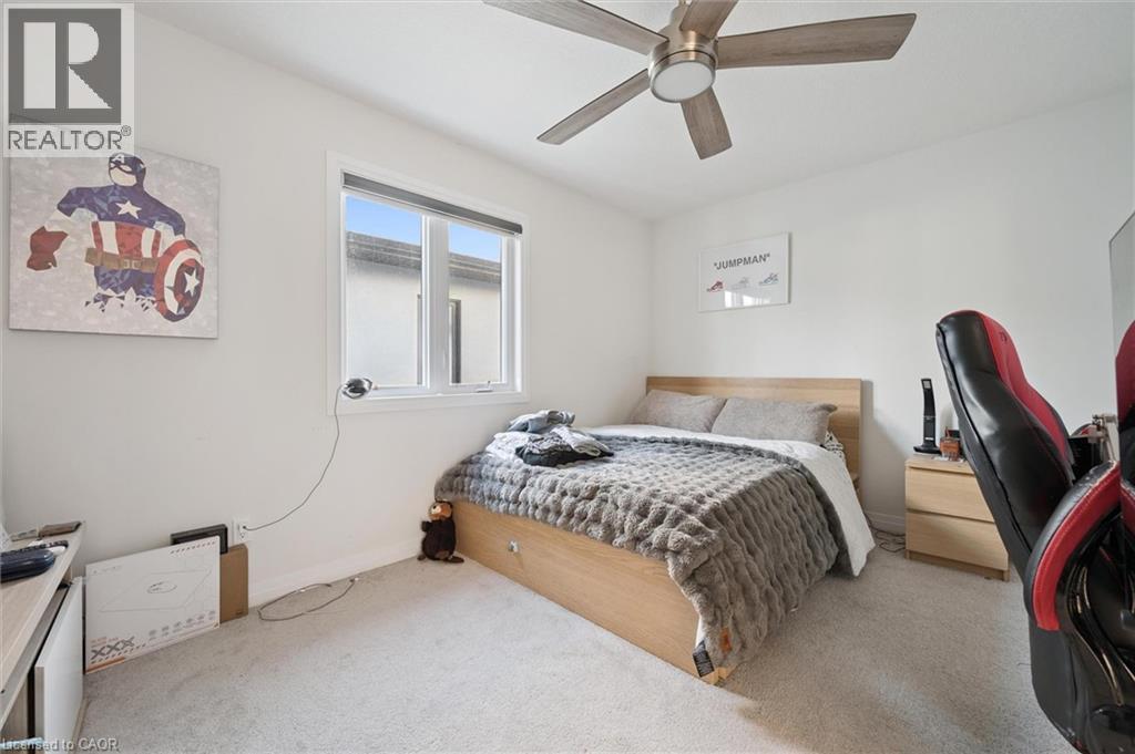 972 STONECLIFFE Walk Unit# 18 thumbnail 33