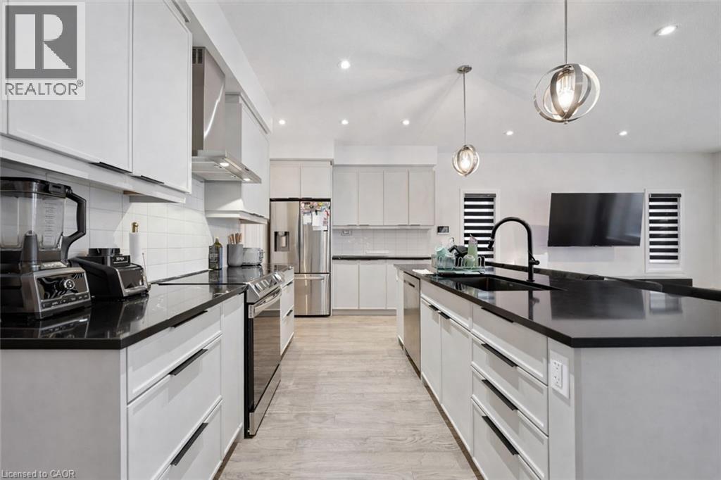 972 STONECLIFFE Walk Unit# 18 thumbnail 9