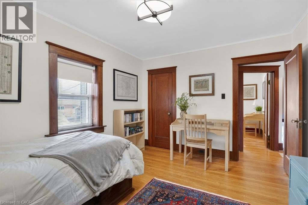 859 QUEEN'S Boulevard thumbnail 26
