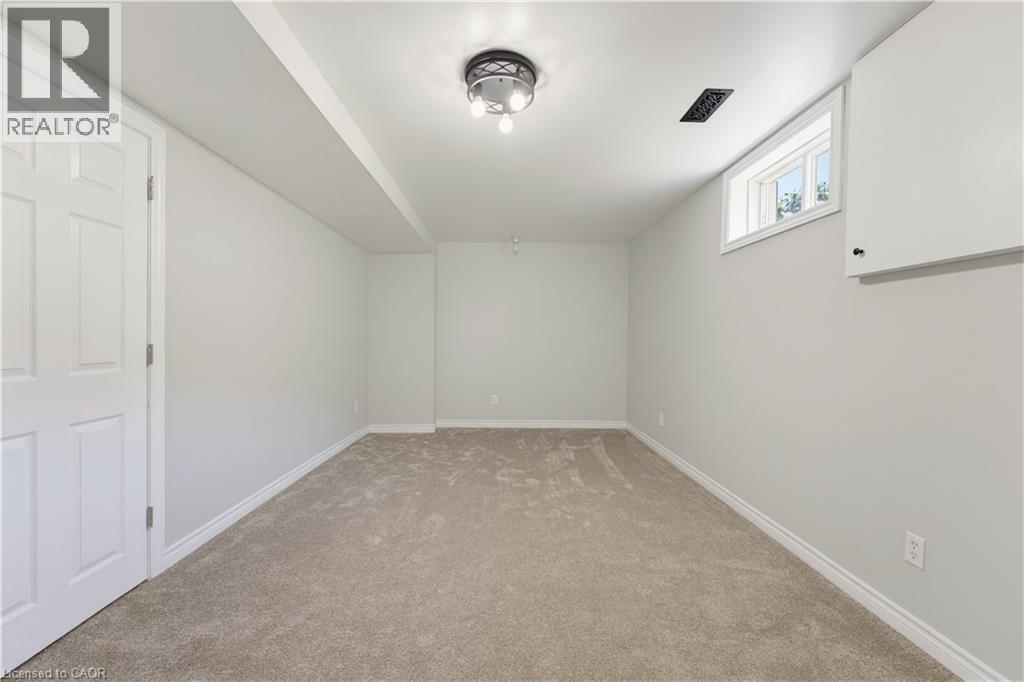32 STONEHAVEN Place thumbnail 31