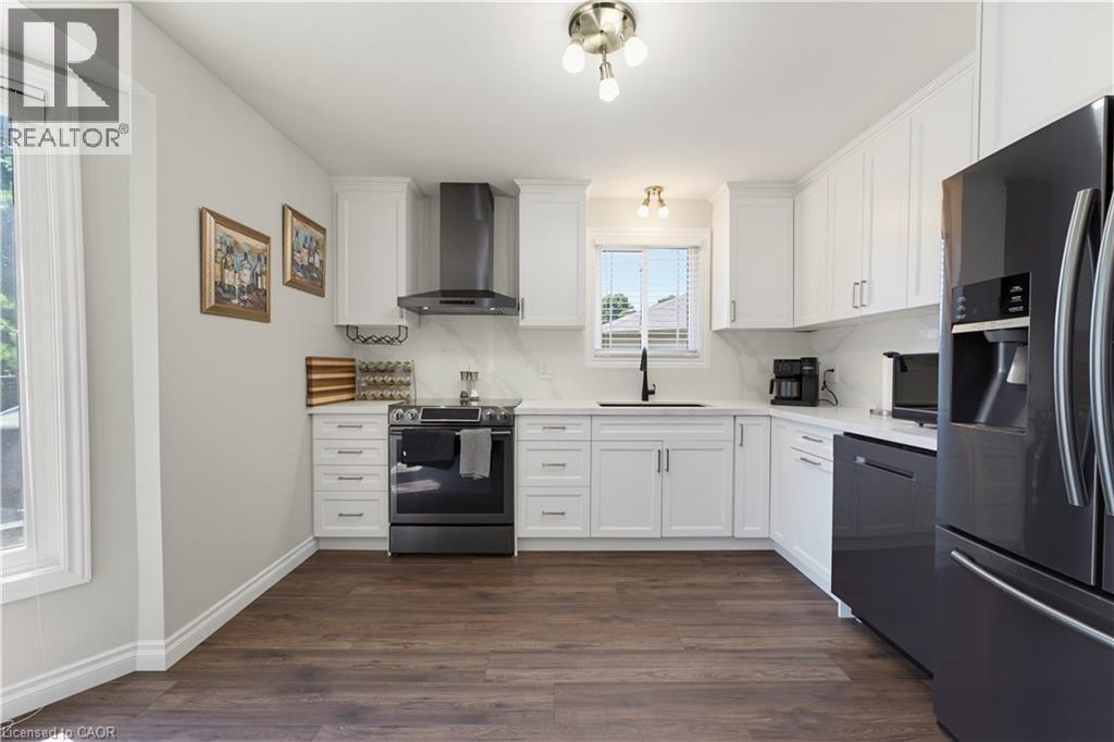 32 STONEHAVEN Place thumbnail 9