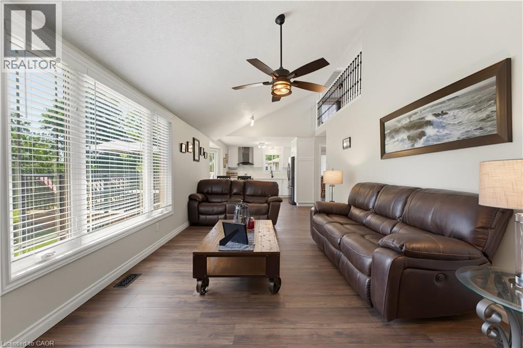 32 STONEHAVEN Place thumbnail 14