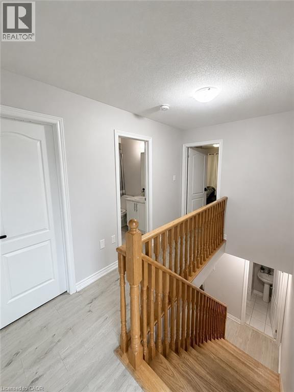 770 LINDEN Drive thumbnail 17