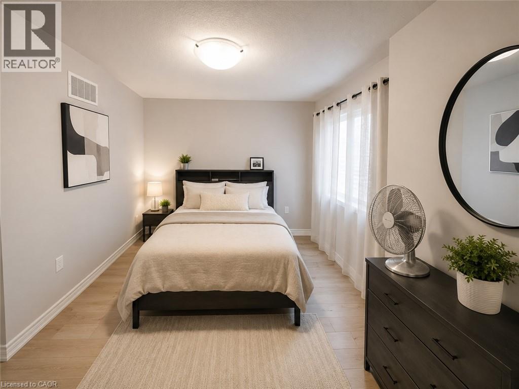 770 LINDEN Drive thumbnail 9