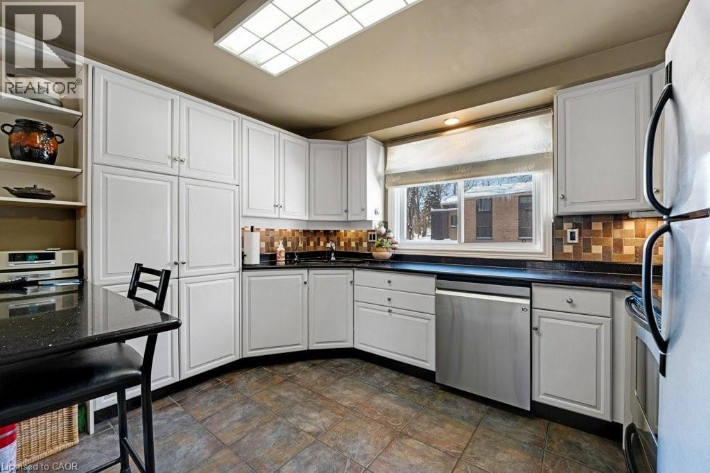 220 SALISBURY Avenue Unit# 23 thumbnail 13