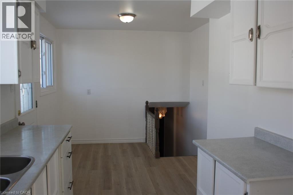 71 NICKOLAS Crescent thumbnail 15
