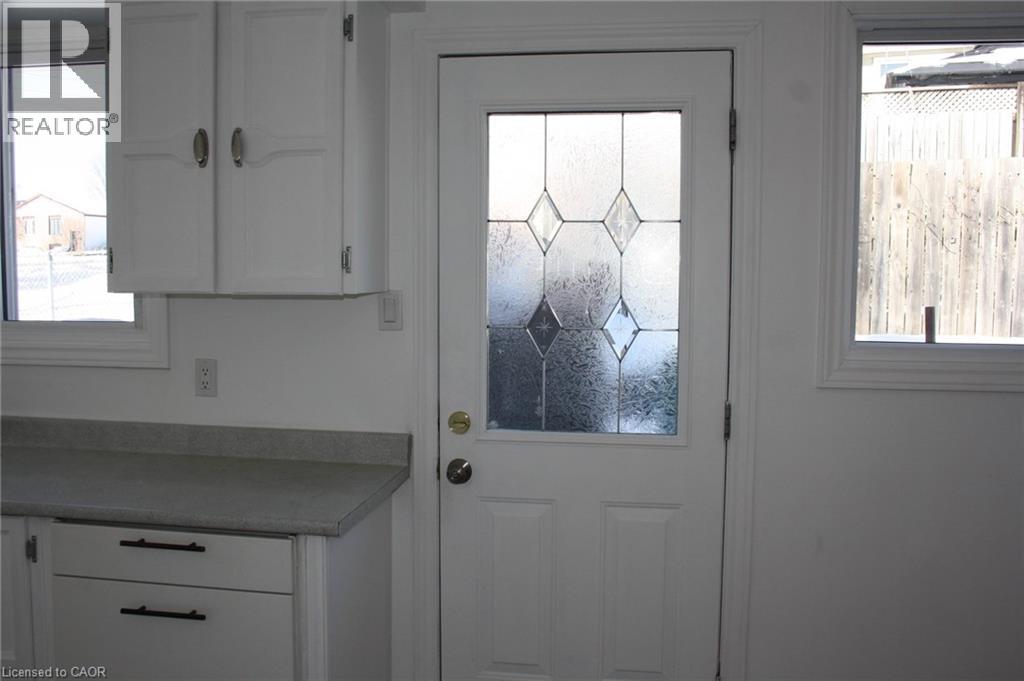71 NICKOLAS Crescent thumbnail 19