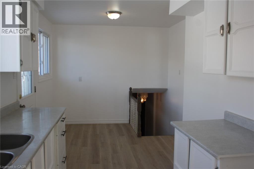 71 NICKOLAS Crescent thumbnail 16