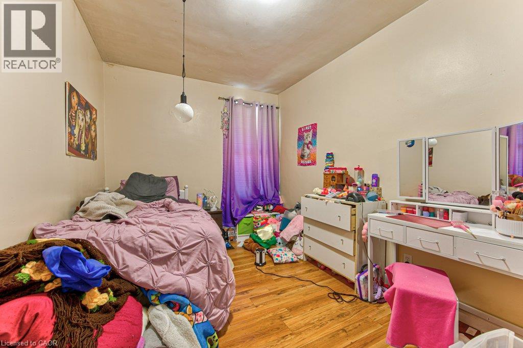 819 DUKE Street thumbnail 10