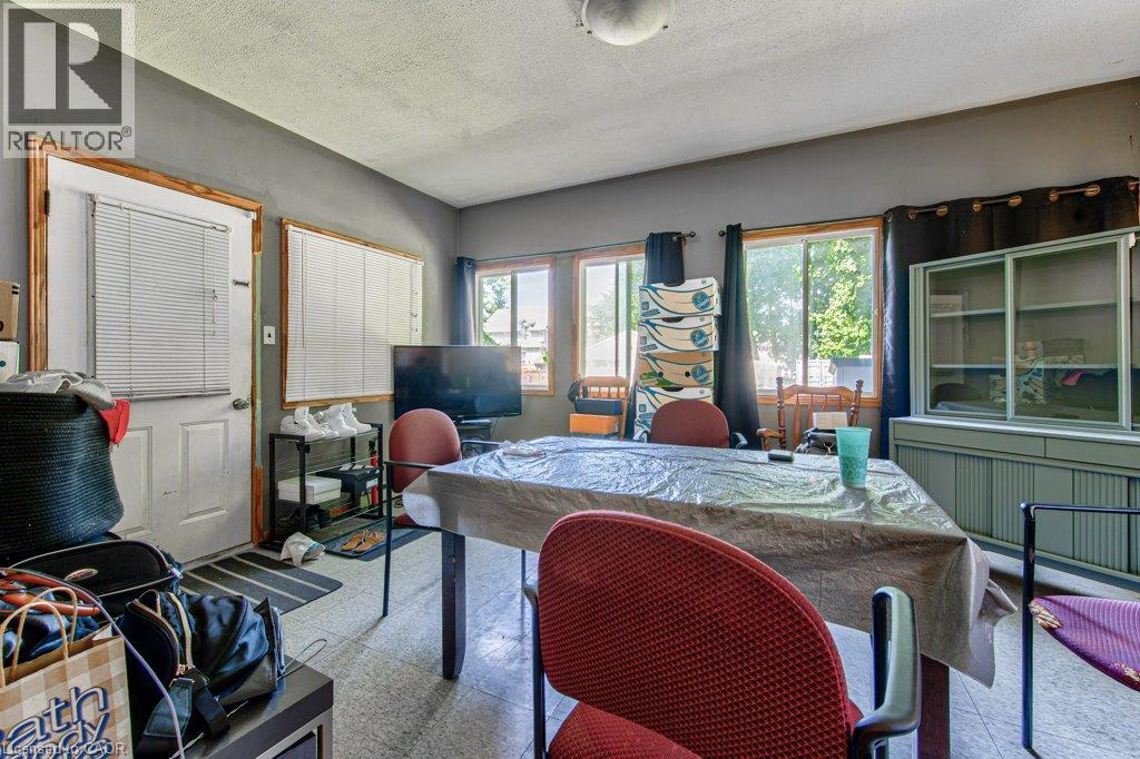 819 DUKE Street thumbnail 16