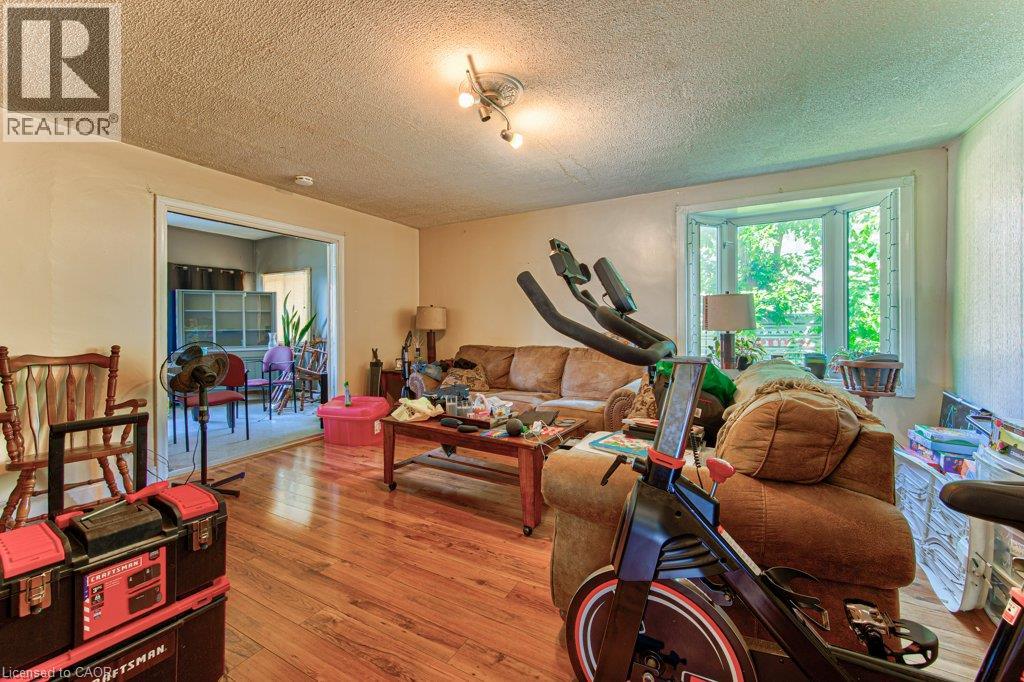 819 DUKE Street thumbnail 14