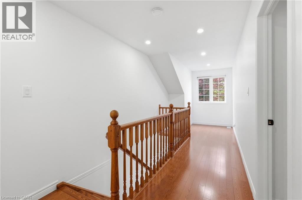 292 THORNCREST Drive thumbnail 24