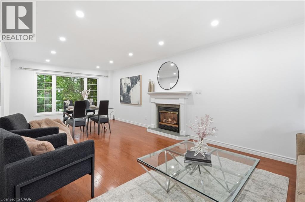 292 THORNCREST Drive thumbnail 13