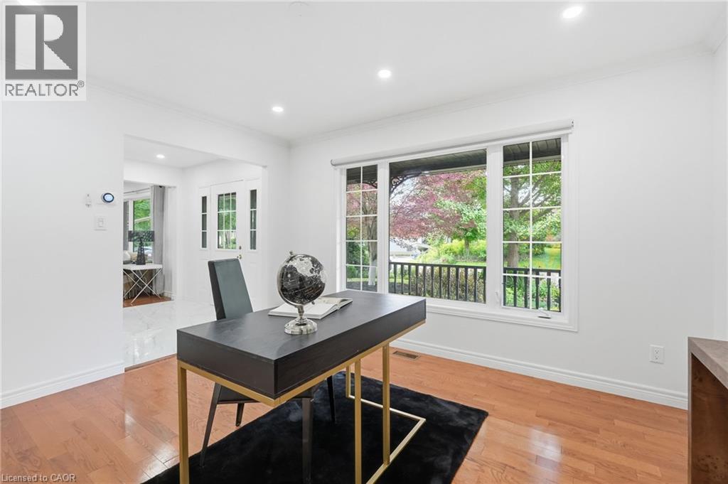292 THORNCREST Drive thumbnail 11
