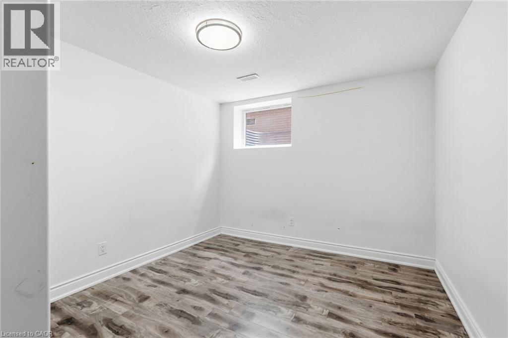 292 THORNCREST Drive thumbnail 42