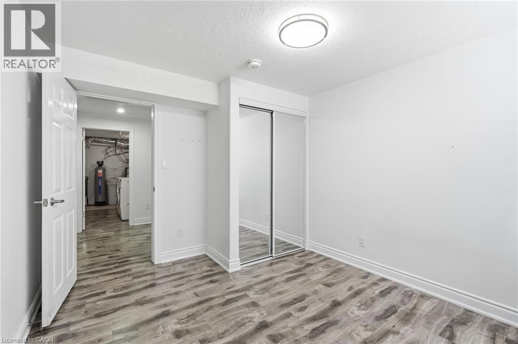 292 THORNCREST Drive thumbnail 43