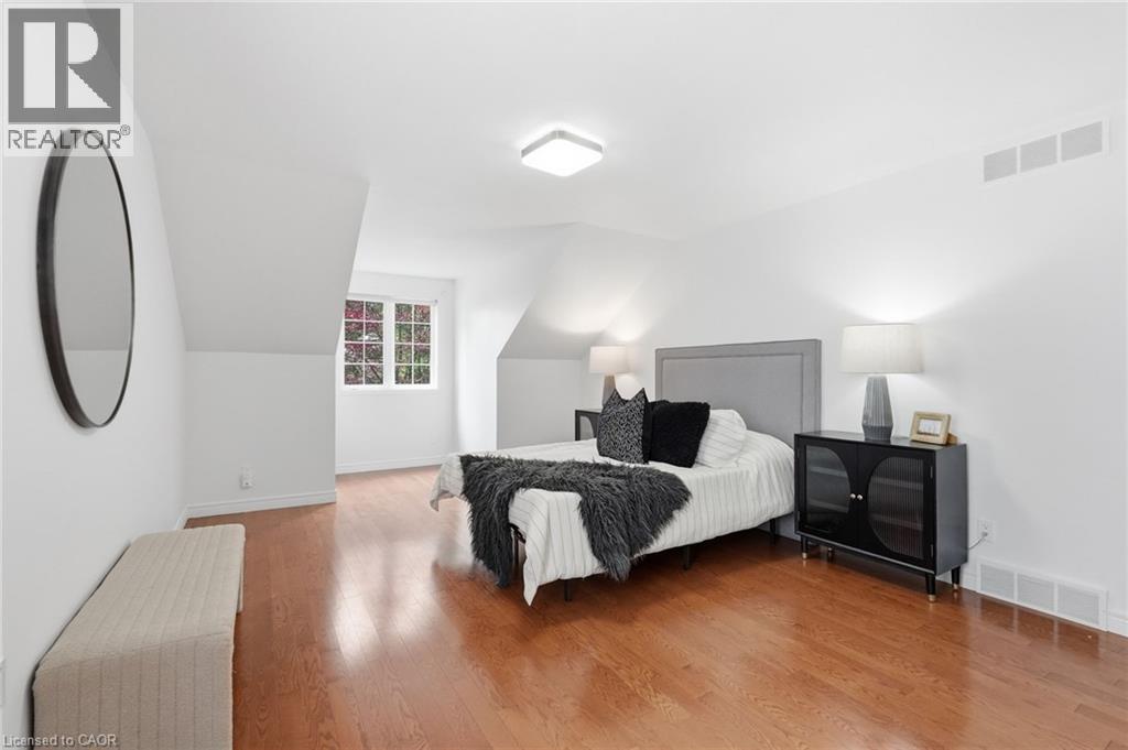 292 THORNCREST Drive thumbnail 26
