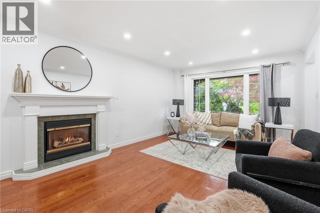 292 THORNCREST Drive thumbnail 15