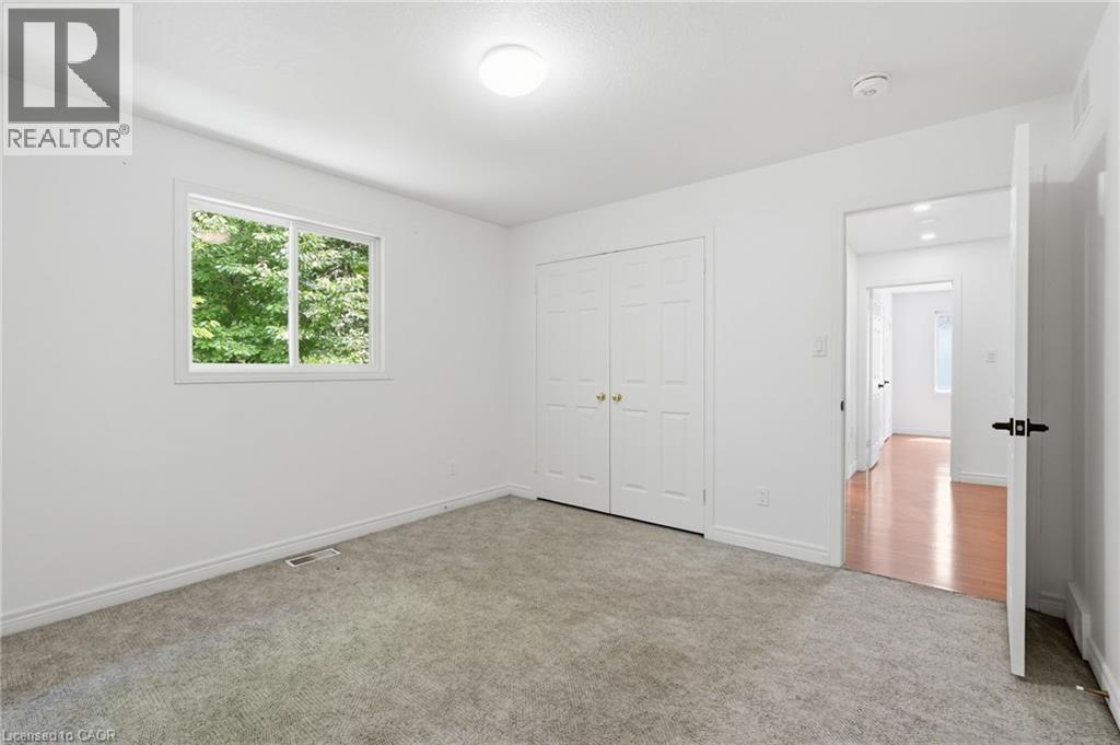 292 THORNCREST Drive thumbnail 32