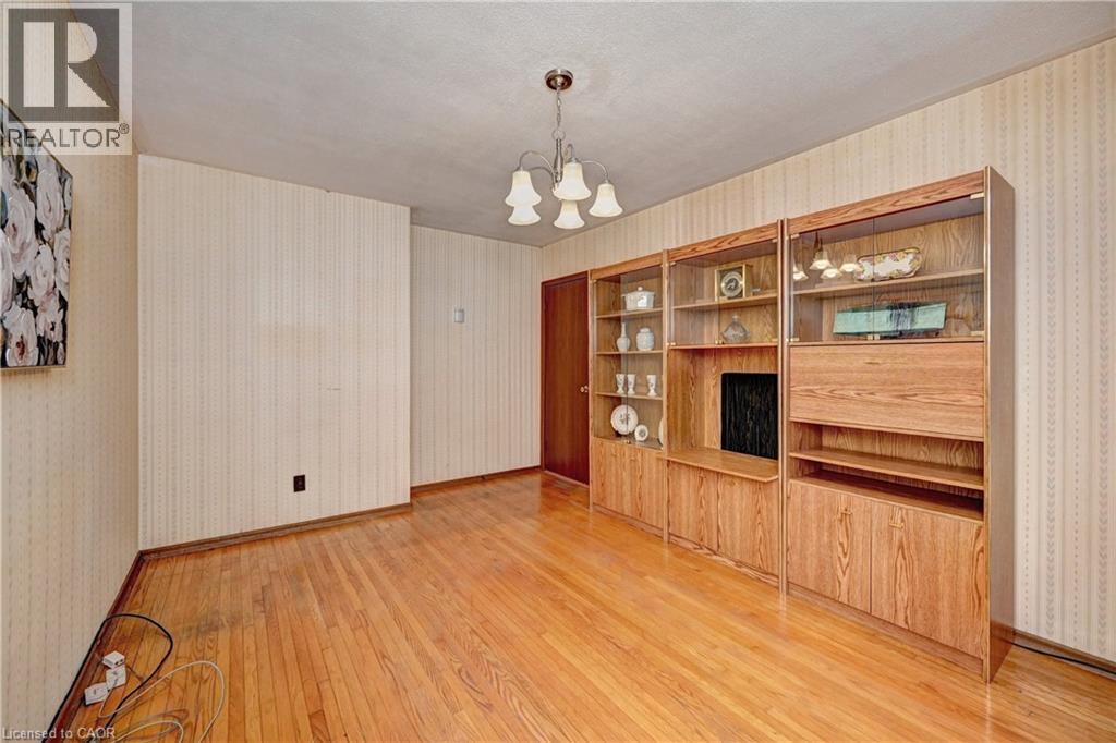 132 FOREST HILL Drive thumbnail 21