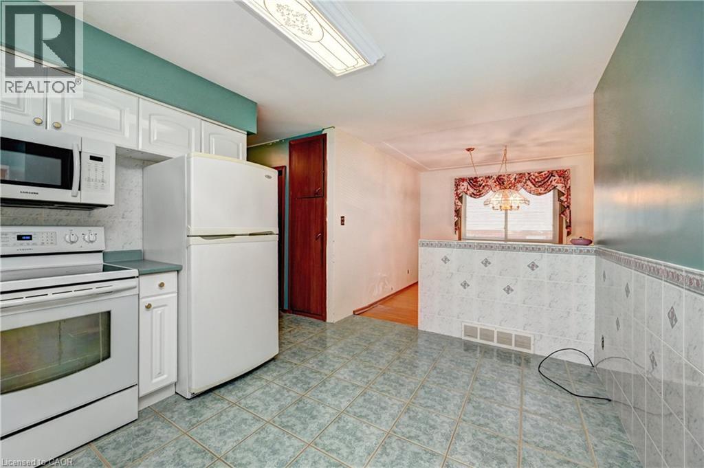 132 FOREST HILL Drive thumbnail 17