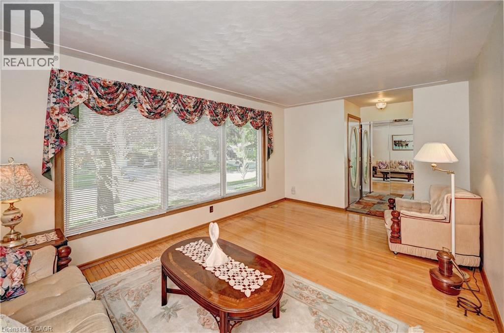 132 FOREST HILL Drive thumbnail 9