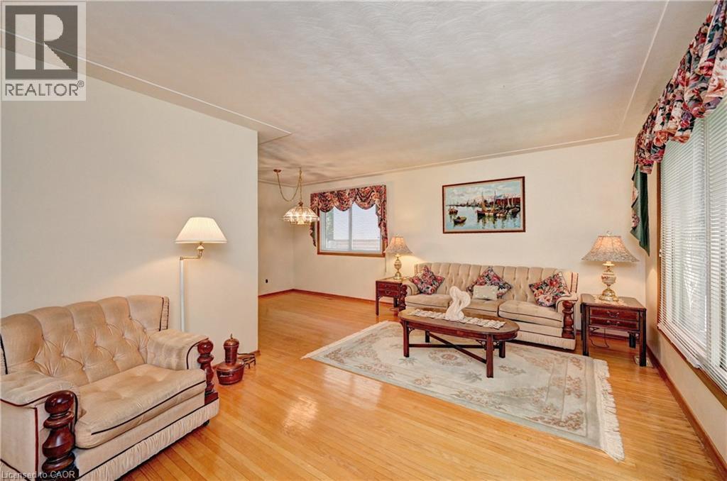132 FOREST HILL Drive thumbnail 10