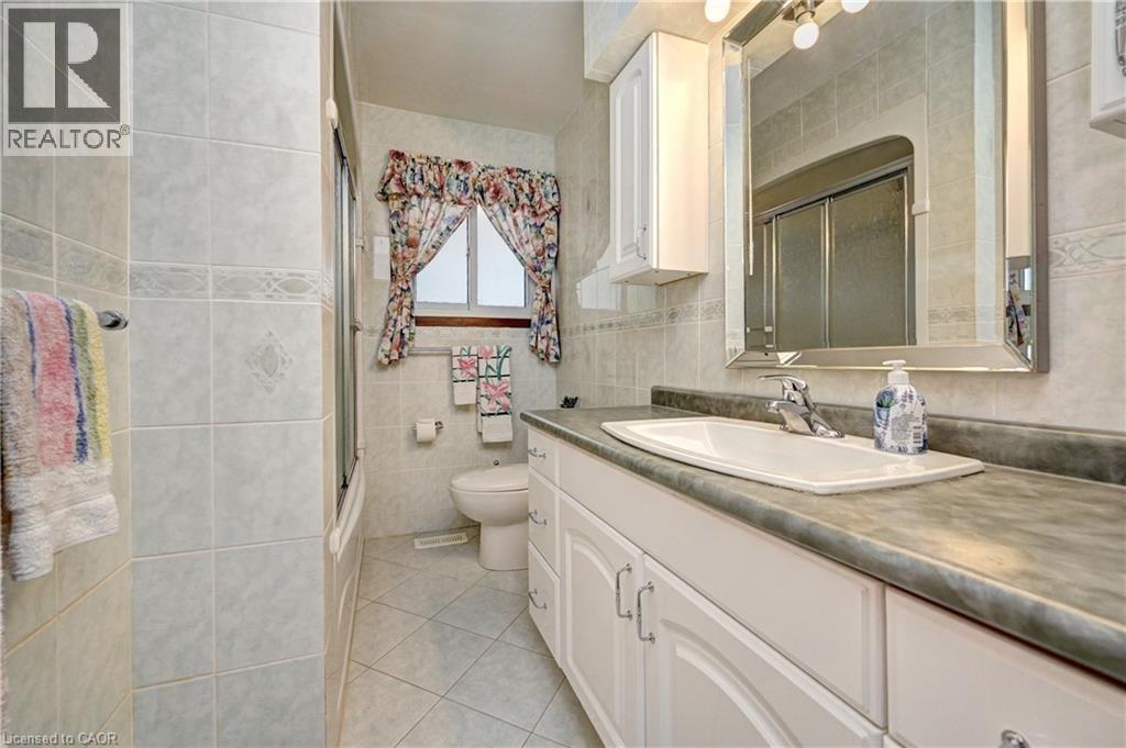 132 FOREST HILL Drive thumbnail 24