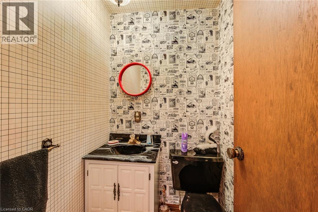 1177 PERTH Street thumbnail 19