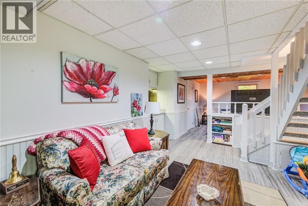 215 FORESTWOOD Drive thumbnail 35