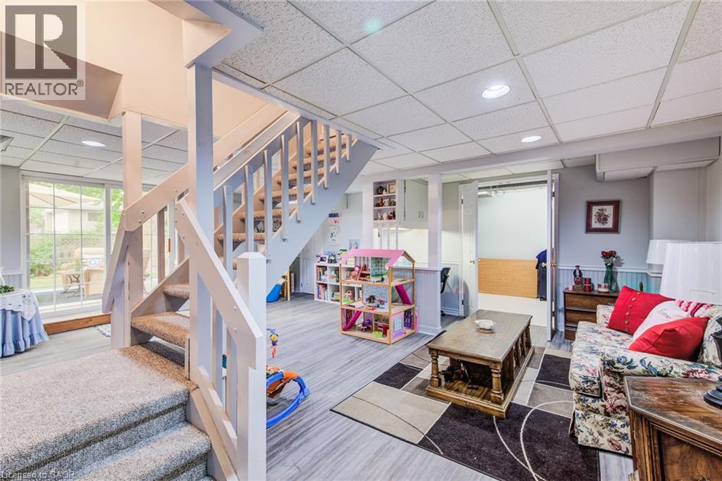 215 FORESTWOOD Drive thumbnail 33