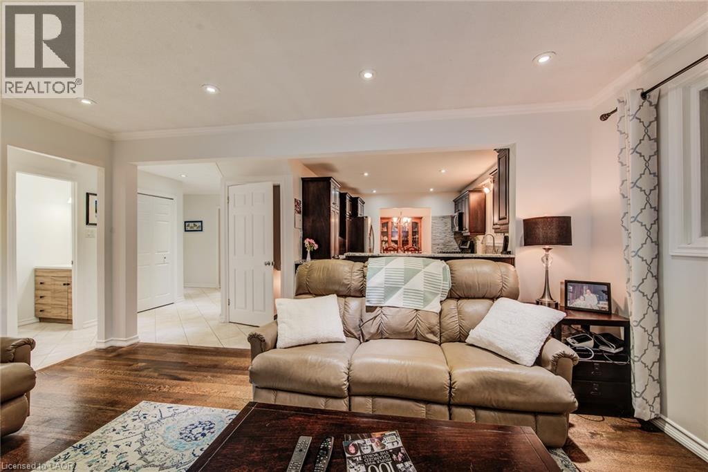 215 FORESTWOOD Drive thumbnail 15