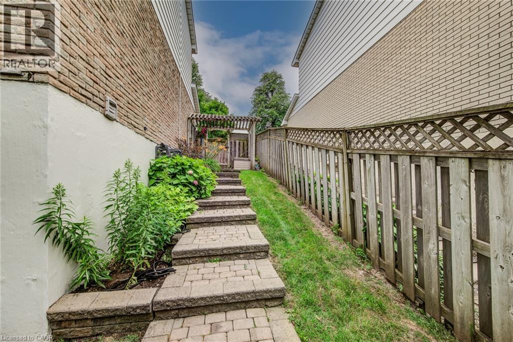 215 FORESTWOOD Drive thumbnail 46