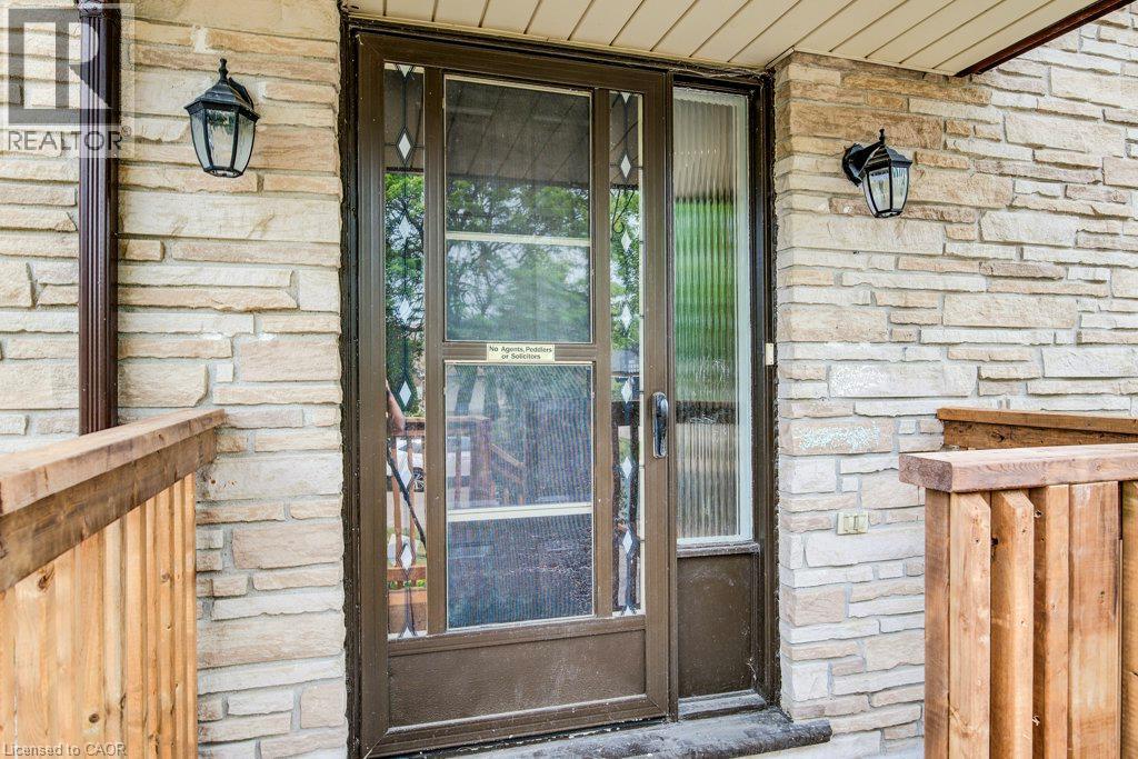 109 WHITE OAK Place thumbnail 4