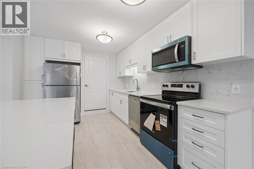525 ERINBROOK Drive Unit# B039 thumbnail 19