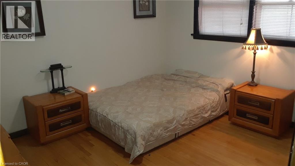 160 ERB Street E thumbnail 10