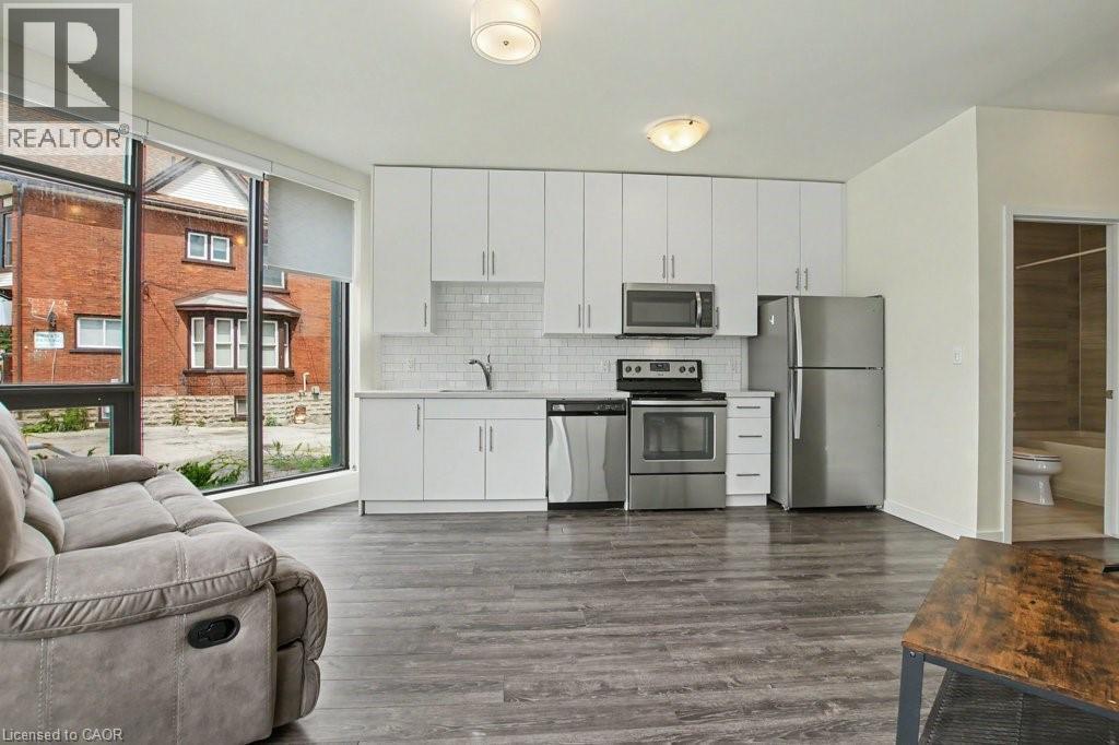 690 KING Street W Unit# 101 thumbnail 12