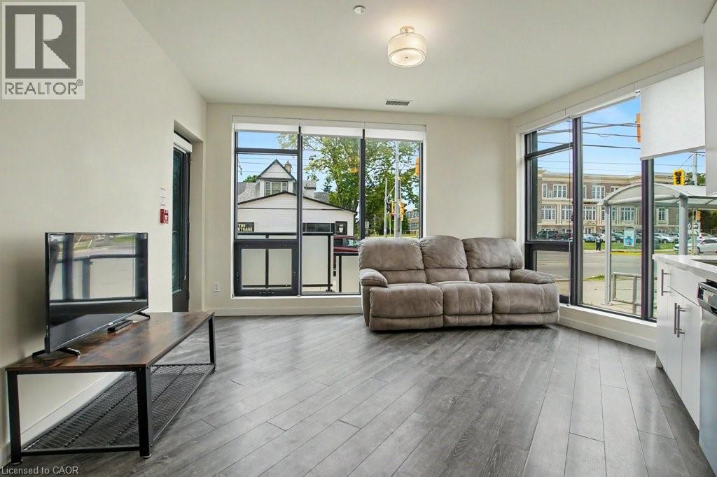 690 KING Street W Unit# 101 thumbnail 11