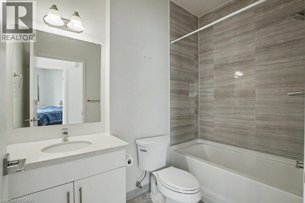 690 KING Street W Unit# 101 thumbnail 18
