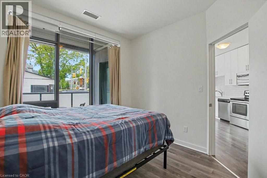 690 KING Street W Unit# 101 thumbnail 16