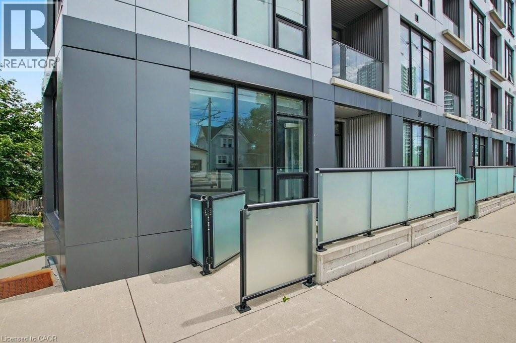 690 KING Street W Unit# 101 thumbnail 2