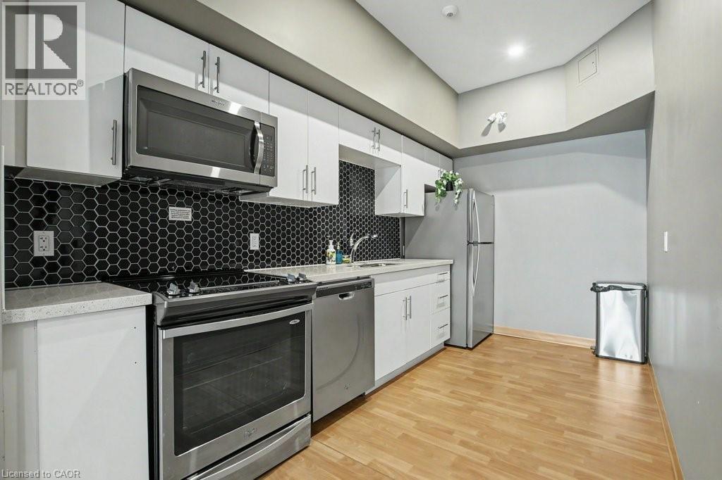 690 KING Street W Unit# 101 thumbnail 27