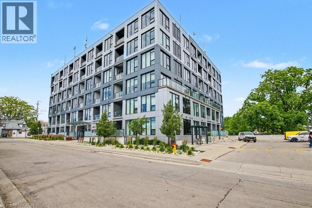 690 KING Street W Unit# 101 thumbnail 33
