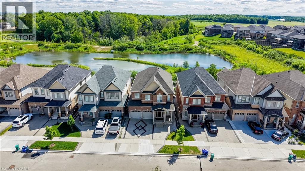 588 BECKVIEW Crescent thumbnail 3