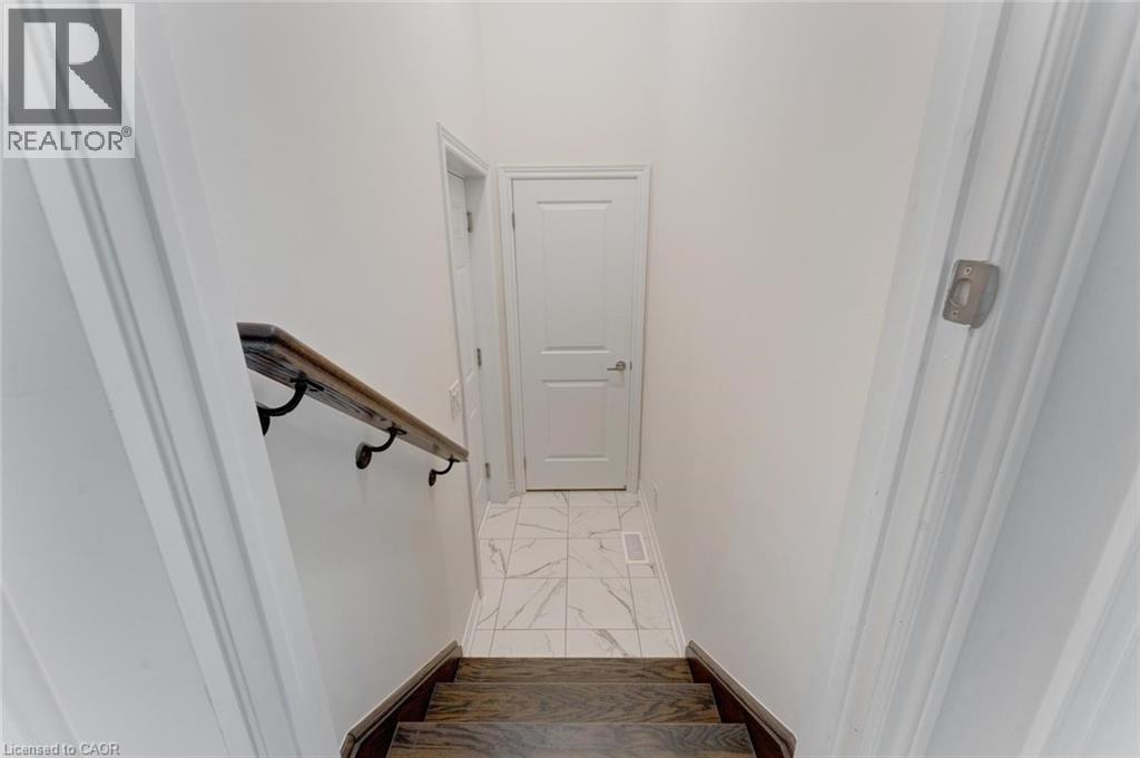 8 ROYWOOD Street thumbnail 36