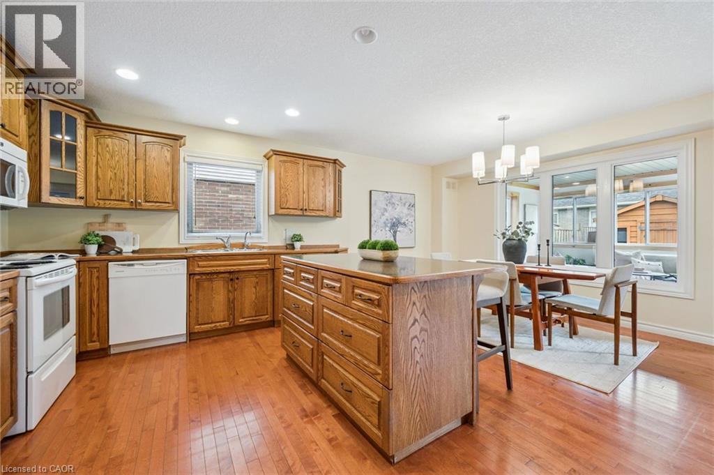 102 BROOKMEAD Street thumbnail 9